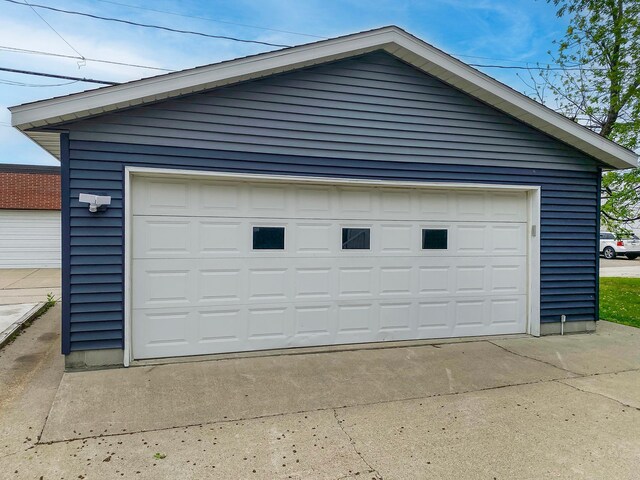 409 Adams St, Arlington, MN 55307 - view of detached garage