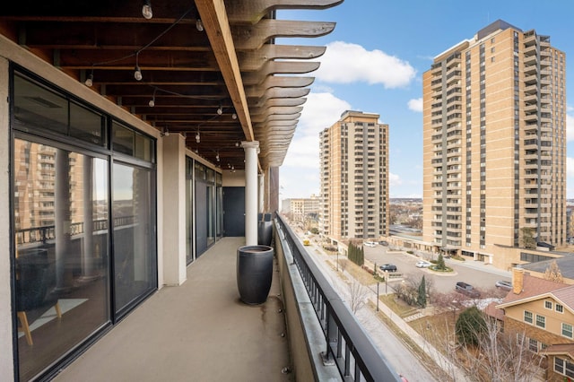 317 Groveland Ave Unit 700, Minneapolis, MN 55403 - balcony with a city view