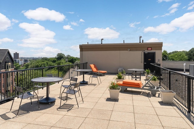 317 Groveland Ave Unit 700, Minneapolis, MN 55403 - view of patio / terrace