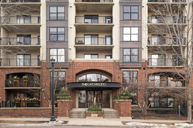 317 Groveland Ave Unit 700, Minneapolis, MN 55403 - view of apartment building / complex