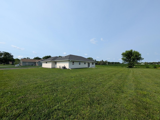 146 Front St, Tracy, MN 56175 - view of grassy yard