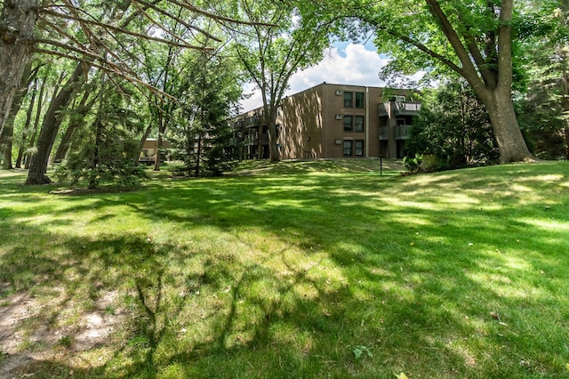 2800 Hamline Ave N Unit 150, Roseville, MN 55113
