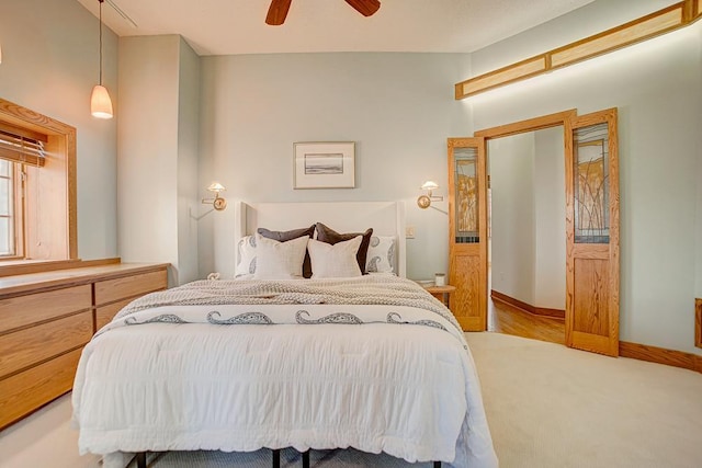 bedroom with ceiling fan