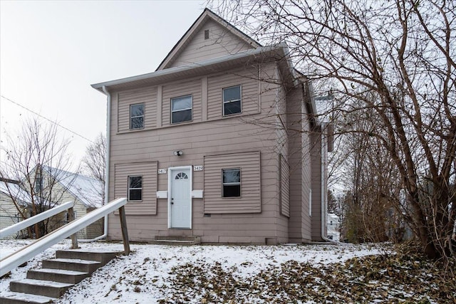 view of front property