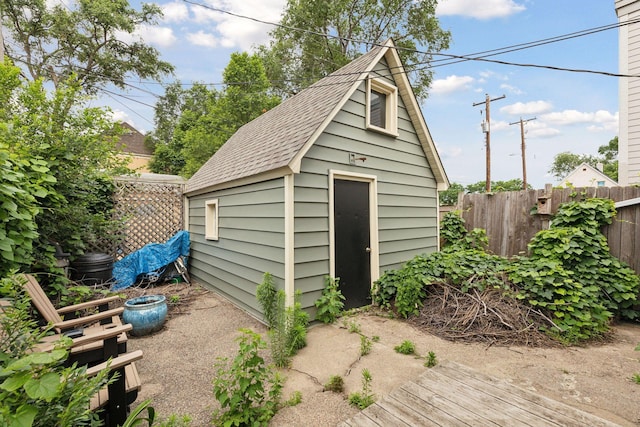 view of outbuilding