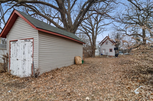 view of outbuilding