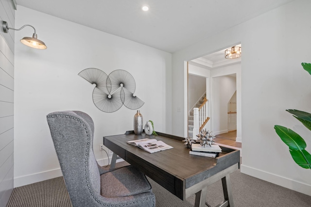 office area with crown molding and a notable chandelier