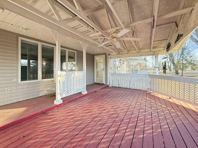 deck with ceiling fan