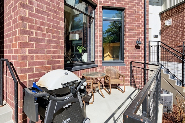 187 Sherman St, Saint Paul, MN 55102 - view of patio / terrace featuring a grill