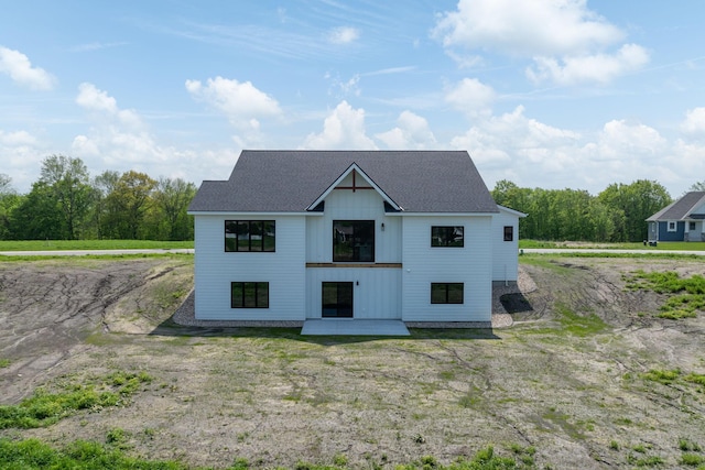 view of front of house with a patio