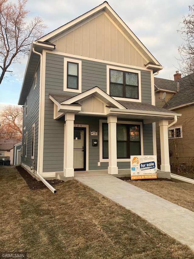 craftsman-style house featuring covered porch