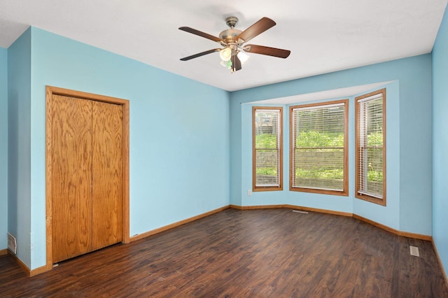 451 Everett St N, Stillwater, MN 55082 - unfurnished room featuring wood finished floors, baseboards, and ceiling fan