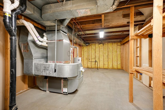 451 Everett St N, Stillwater, MN 55082 - view of unfinished basement