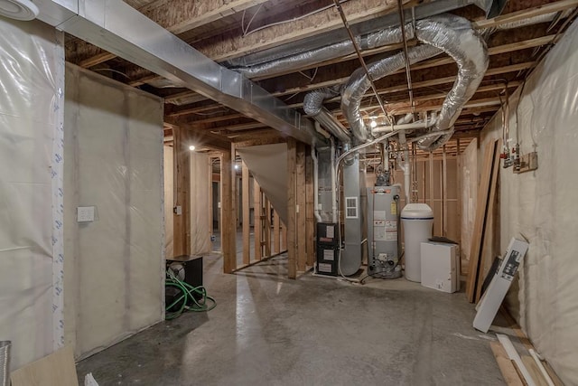 1733 Bassett Dr, Mankato, MN 56001 - unfinished below grade area featuring heating unit and gas water heater