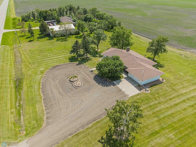 birds eye view of property featuring a rural view