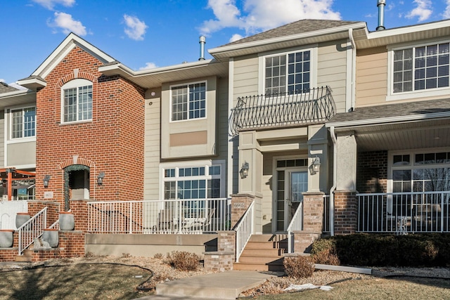 multi unit property with a balcony