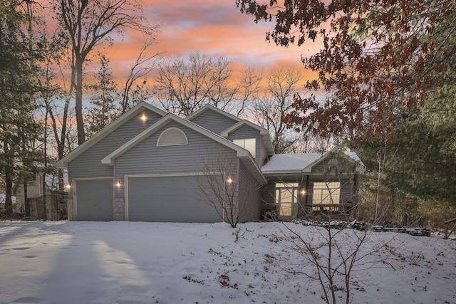 view of front facade with a garage