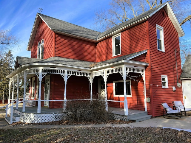 view of front of house featuring a porch