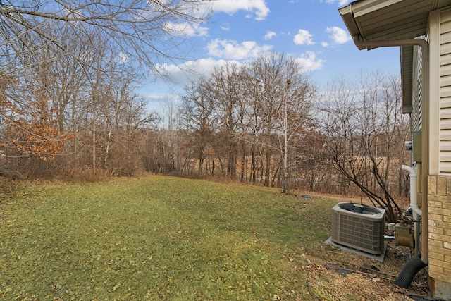 view of yard with cooling unit