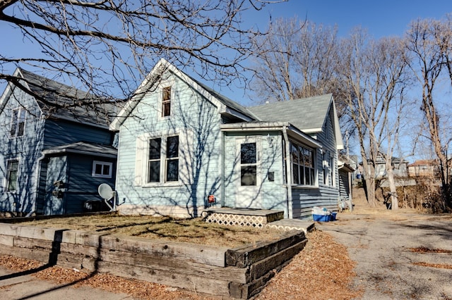 view of front of house