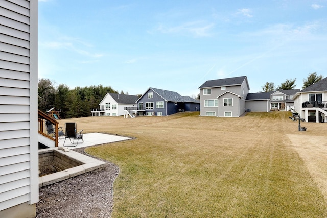 view of yard with a patio area