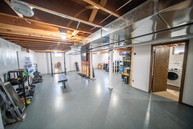 basement featuring washer / dryer