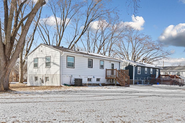 manufactured / mobile home featuring cooling unit