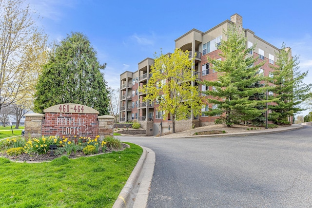 460 Ford Rd Unit 203, Saint Louis Park, MN 55426 - exterior space
