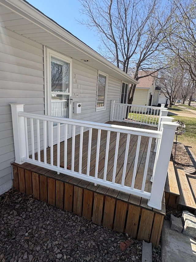 707 Haarfager Ave N, Canby, MN 56220 - view of deck