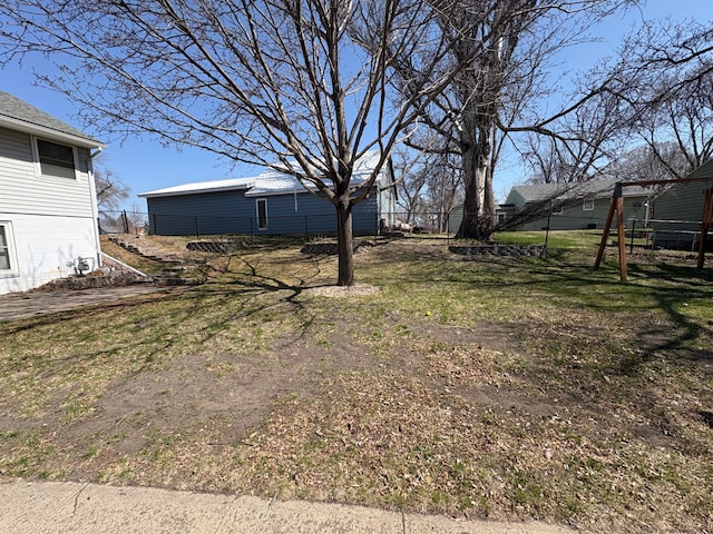 707 Haarfager Ave N, Canby, MN 56220 - view of yard