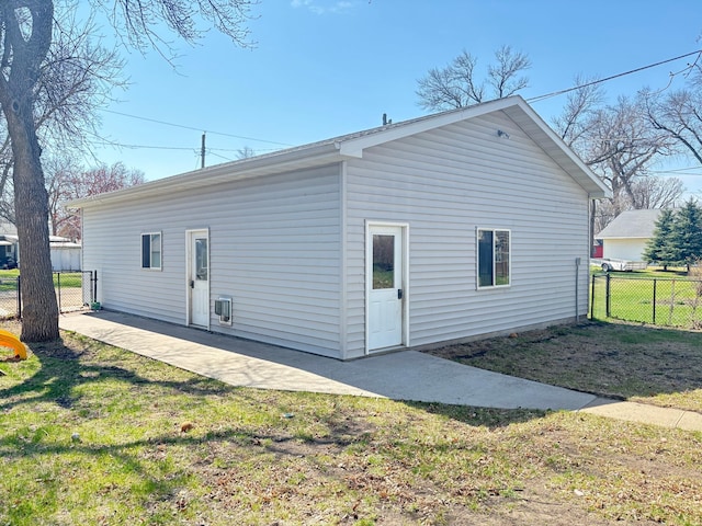 707 Haarfager Ave N, Canby, MN 56220 - view of rear view of property