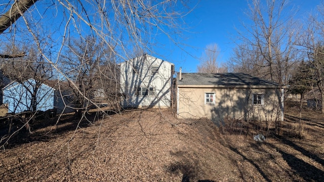 2114 5th Ave NE, Austin, MN 55912 - view of side of home