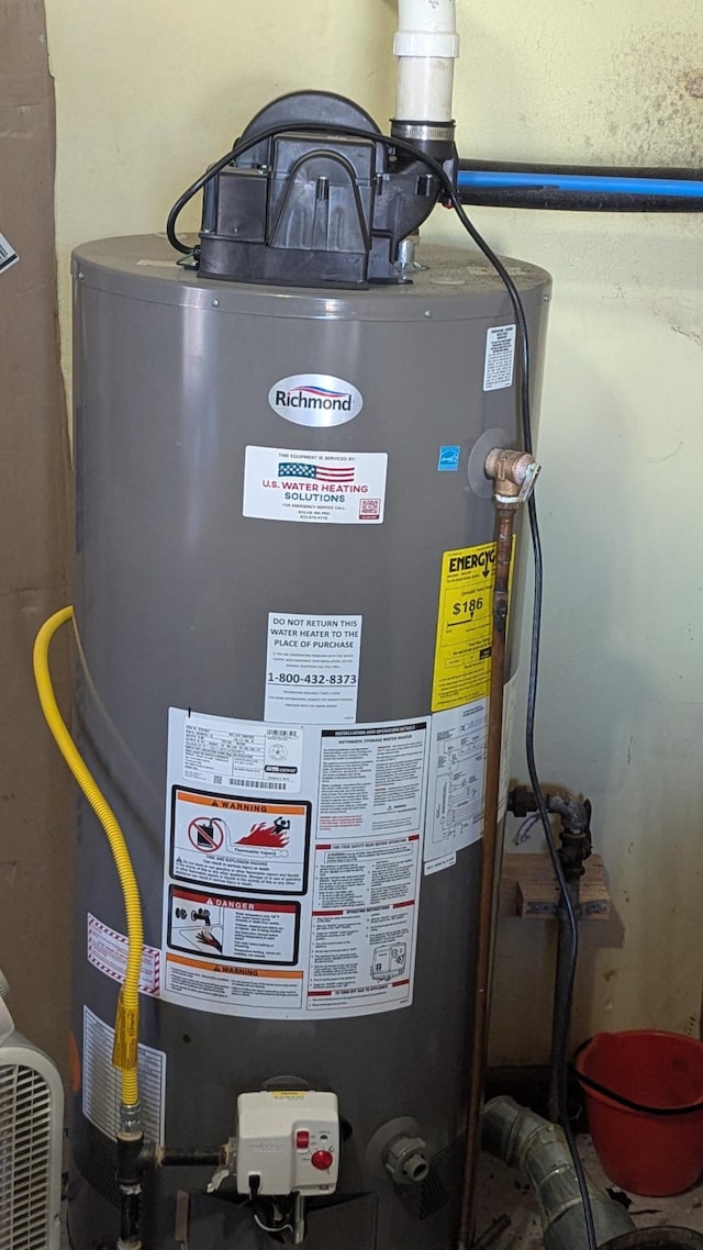 2114 5th Ave NE, Austin, MN 55912 - utilities featuring gas water heater