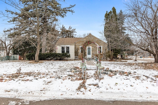 view of front of property