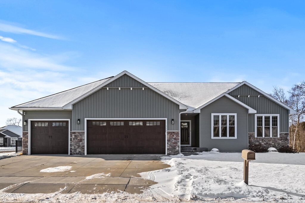 view of front of house with a garage