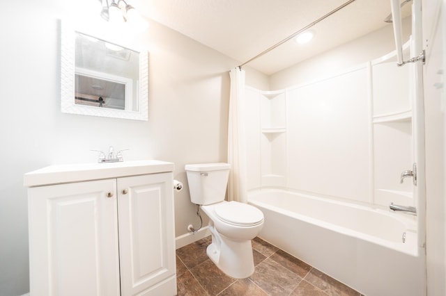 full bathroom with shower / tub combo with curtain, vanity, and toilet