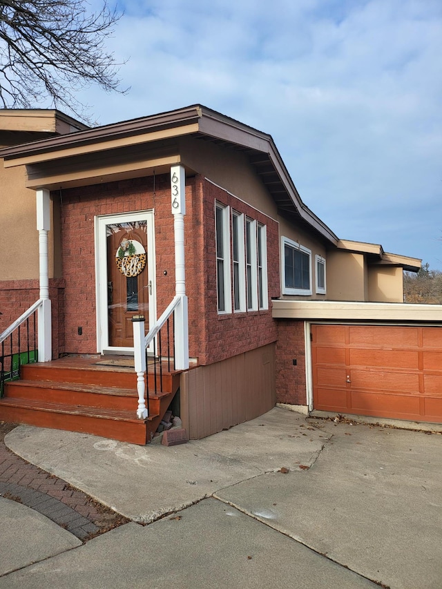 view of front of home featuring a garage