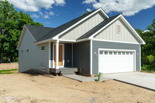 view of front facade featuring a garage