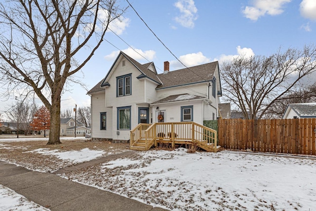 view of front of property