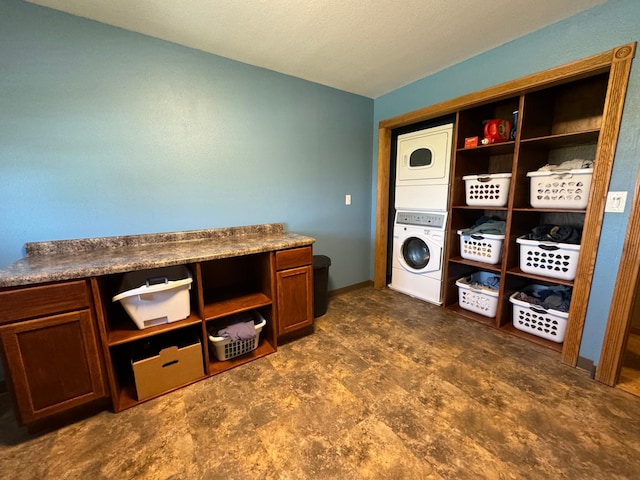 310 7th St SW, Roseau, MN 56751 - unfurnished office with stacked washer and dryer