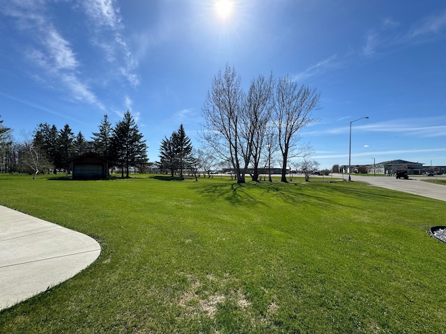 310 7th St SW, Roseau, MN 56751 - view of yard