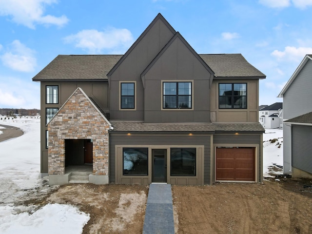 view of front facade featuring a garage