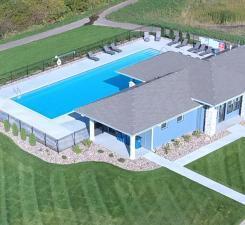 birds eye view of property featuring a rural view