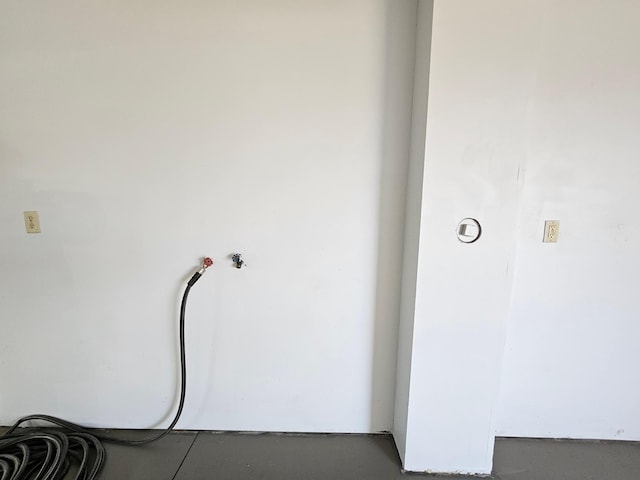 412 Prairie Ave, Faribault, MN 55021 - view of laundry room