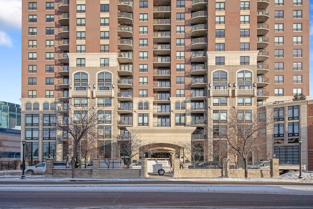 500 Grant St Unit 204, Minneapolis, MN 55404 - view of apartment building / complex