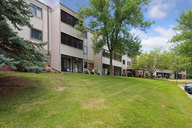 exterior space featuring a yard