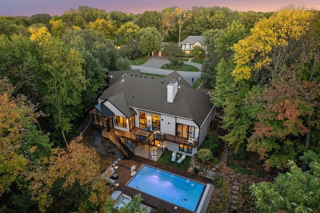 view of aerial view at dusk