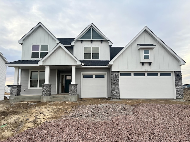 view of front of home featuring a porch