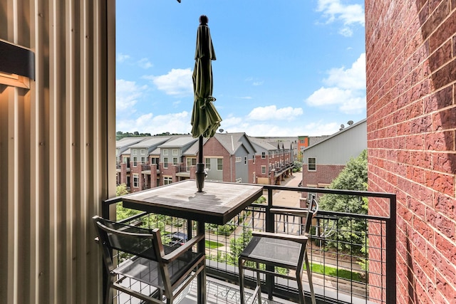 312 Spring St Unit 309, Saint Paul, MN 55102 - balcony featuring a residential view