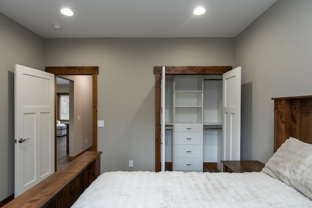 bedroom with a closet